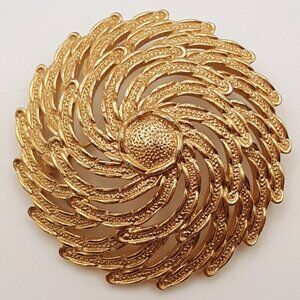 Vintage Sarah Coventry Round Gold Tone Pinwheel Brooch